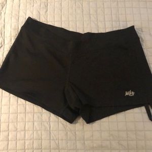 Mika Yoga shorts sz M/L